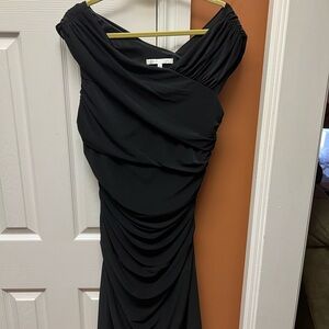 Heidi Weisel Elegant Black Dress